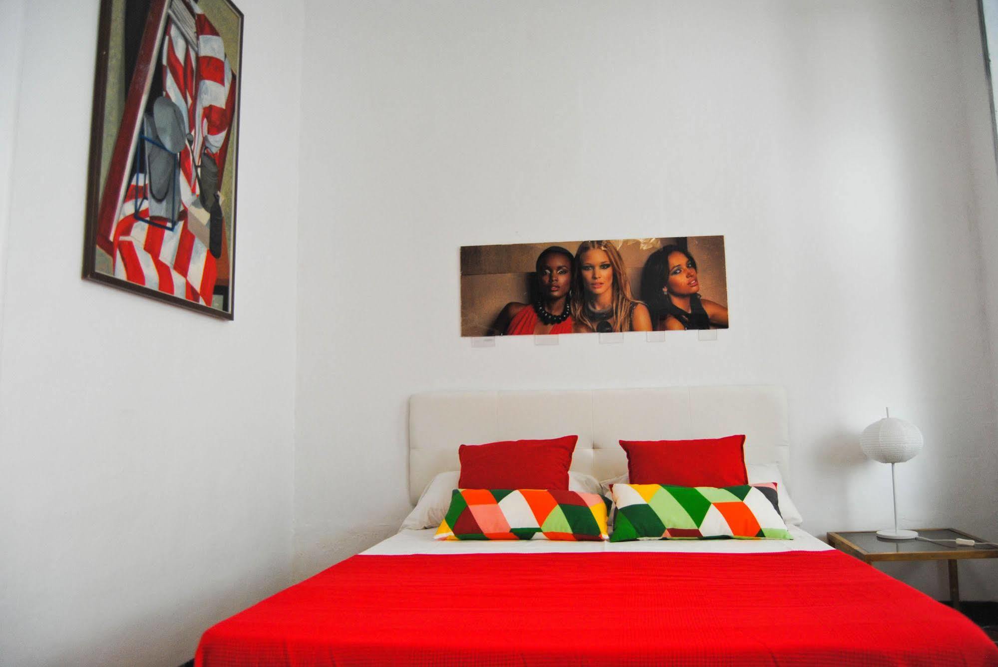 Malaga City Suites Kültér fotó